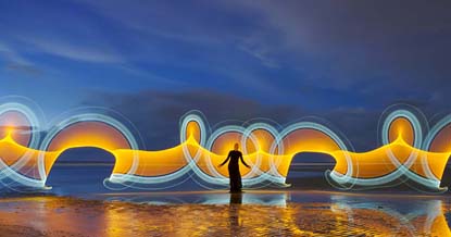 Zo maakt Mike Muizebelt indrukwekkende foto's met lightpainten!